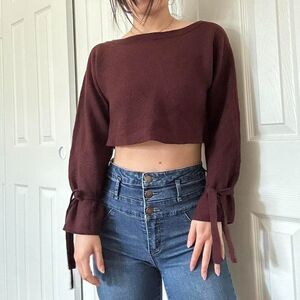 Wilfred Aritzia Baylen 100% Merino Wool Tie Sleeve Cropped Sweater sz M